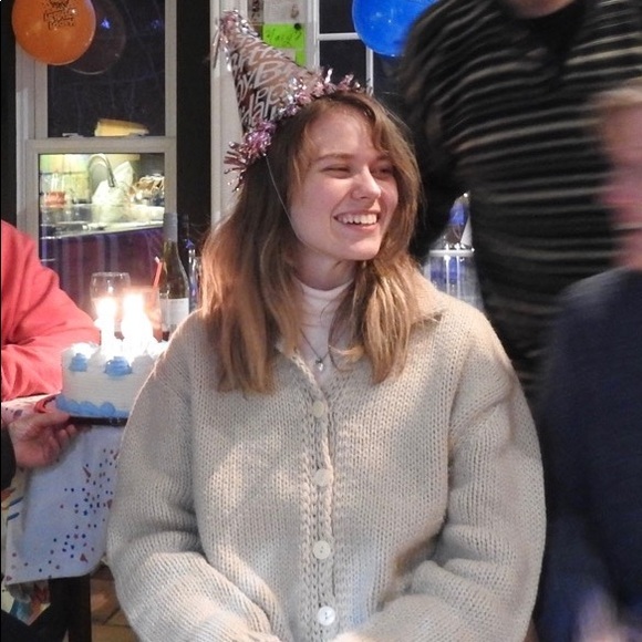 Meet the Posher - Picture 2 of 4